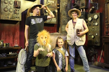 1600088570_Family.jpg