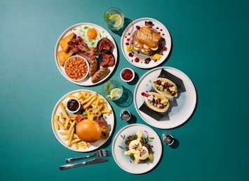 1706184498_s&l-bottomless-brunch-4.jpg